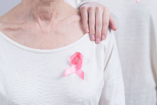 Poprawia się sytuacja chorych kobiet z rakiem piersi